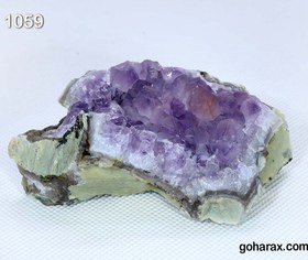 تصویر سنگ زینتی آمیتیست 