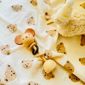 تصویر جغجغه چوبی عروسکی 