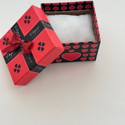 تصویر جعبه ساعت مقوایی با بالشتک توپر رنگی 