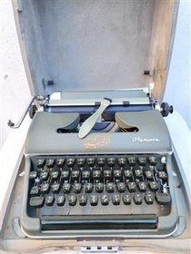 تصویر ماشین تایپ المپیا فارسی نویس آلمانی خاص 