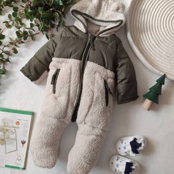 تصویر کاپشن تدی سبز و کرم 