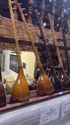 تصویر سه‌ تار اهورا تک مهر 