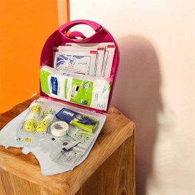 تصویر کیف کمک های اولیه یا کیت امداد 