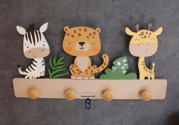 تصویر آویز چوبی لباس کودک طرح سافاری گالری فرانه 