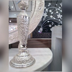 تصویر اینه شمعدان قلمزنی نقره نما طرح گل و مرغ. تماما هنر دست 