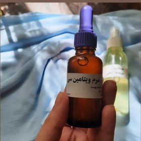 تصویر کرم و سرم ویتامین سی ویتامین