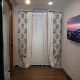 تصویر والان پرده باربد کد B03 سایز 330×70 سانتی متر 