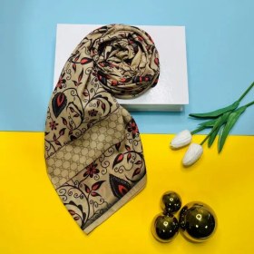 تصویر روسری گوچی کرم 