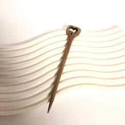 تصویر کانزاشی یا سیخ مو چوبی Kanzashi or wooden hairpin