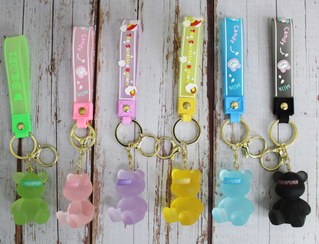 تصویر جا کلیدی طلایی+مجسمه خرگوش و دستبند کد 9 - صورتی 