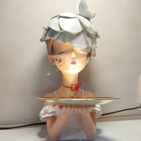 تصویر مجسمه دختر سینی بدست 