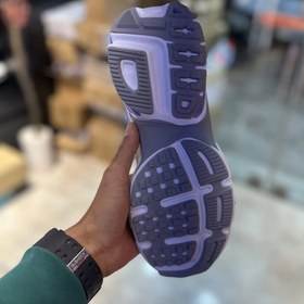 تصویر کفش Nike v2k سفید بنفش زنانه 