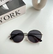 تصویر عينك آفتابي برند Rayban زنانه مشکی دودی ترند يووي 400 