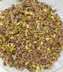 تصویر مغز پسته اقتصادی مخلوط مغز کامل و شکسته 