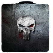 تصویر کیف حمل کنسول ایکس باکس و PS4 طرح Punisher 