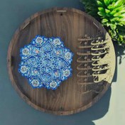 تصویر بشقاب میناکاری دیوارکوب 16 سانتی با قاب چوبی کد B1053 