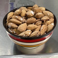 تصویر بادام کاغذی (خاتونی) کم نمک 