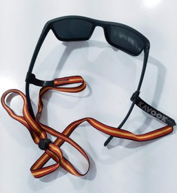 تصویر بند آویز عینک 