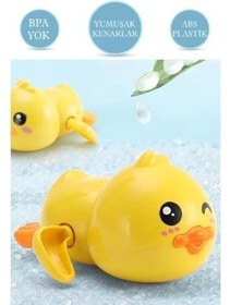 تصویر اسباب‌بازی حمام نوزاد: جوجه‌تیغی چرخان برند ttt Wind-up Duck Baby Bath Toy