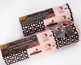 تصویر چای سیاه گل‌ محمدی هل 