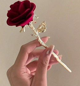 تصویر کانزاشی رز قرمز 