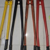 تصویر قیچی مفتول بر ایران پتک 