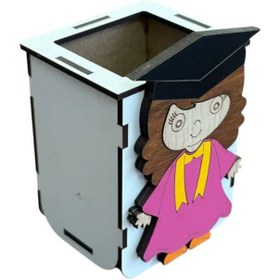 تصویر جامدادی چوبی طرح فارغ‌التحصیل دخترانه 