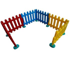 تصویر نرده پلاستیکی جدا کننده فضای بازی کودک 