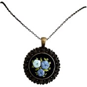 تصویر گردنبند گلدوزی گل رز آبی 