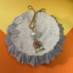 تصویر گیره روسری آویز دار طرح گل - سرخابی 