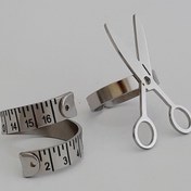 تصویر انگشتر خیاطی طرح متر و قیچی با جنس استیل 