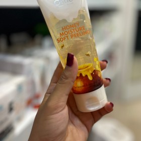 تصویر لایه بردار آبرسان عسل اوتی Ottie Honey Moisture Soft Peeling