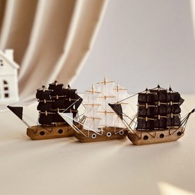 تصویر کشتی دکوری چوبی 