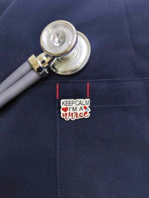 تصویر سنجاق سینه پزشکی 