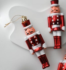 تصویر فندق شکن 