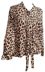 تصویر شومیز زنانه پلنگی یقه کراواتی برند ESMARA کد A+312 