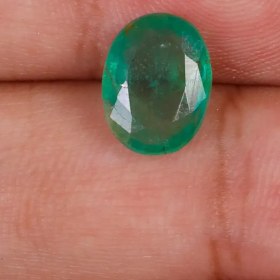 تصویر نگین زمرد کد 30144 Emerald stone