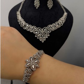 تصویر سرویس نقره زنانه لیزری بدون نگین کد code6 Silver jewelry set