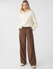 تصویر شلوار زنانه گشاد و دامن‌دار با کمر کشی و جیب‌های کناری Stradivarius 