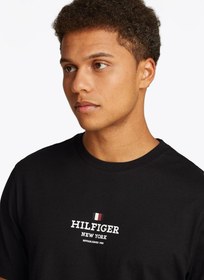 تصویر تی‌شرت یقه گرد لوگو برند Tommy Hilfiger Logo Crew Neck T-Shirt