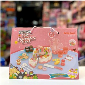 تصویر کیک تولد بزرگ ۶۲ قطعه 