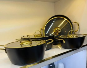 تصویر سرویس قابلمه چدن یونیک 8 پارچه درب فلت مدل UN-8309 Unique cast iron pot service, 8 cloths, flat lid, model UN-8309