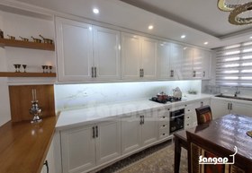 تصویر کابینت آشپزخانه سنگپ ام دی اف هایگلاس با کورین و کوارتز 