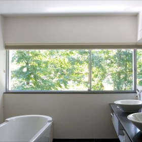 تصویر شیشه فریم لس 