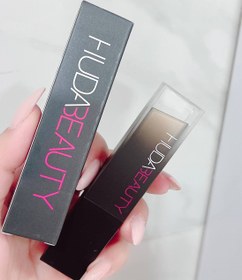 تصویر کانسیلر استیکی - ۰۴ 