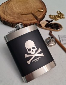 تصویر هیپفلاسک مشکی مدل اسکلت 