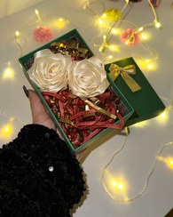 تصویر باکس جعبه سبز ولنتاین گل رز جاودان 