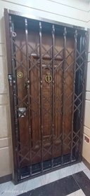 تصویر سه گل تسمه دو سانت - 210*110 / مسی چکشی Akardeoni darb