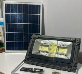 تصویر پنل کامل پرژکتور خورشیدی 100 وات با باتری لیتیومی 