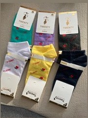 تصویر جوراب ساق کوتاه گل قرمزی - طوسی پر رنگ 